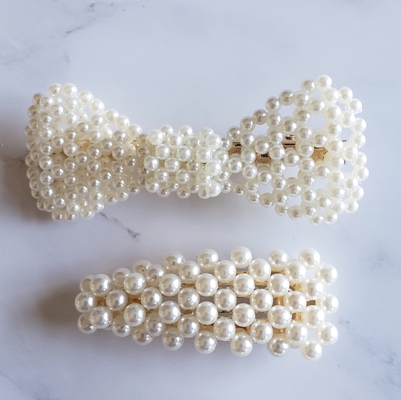 Pearl Hair Clip Set - Picture 4 of 7